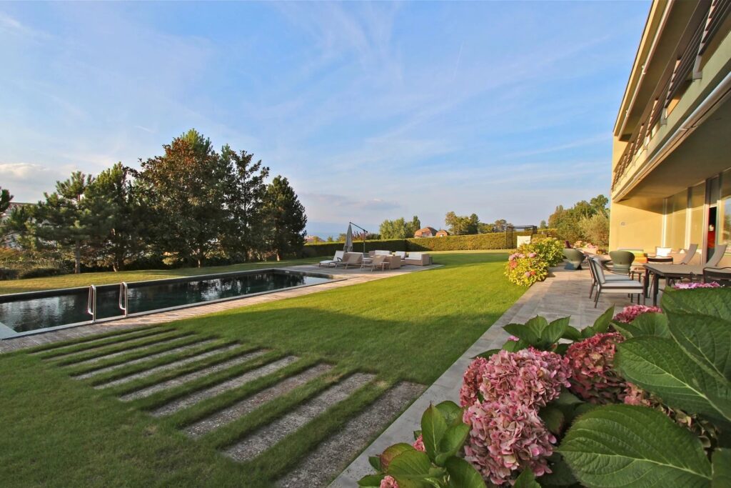 Somptueuse villa contemporaine au coeur de Cologny