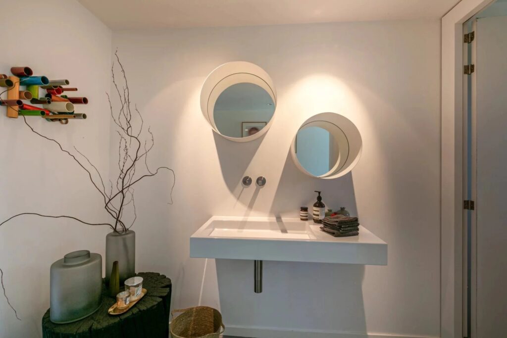 Magnificent building full of charm entirely renovated