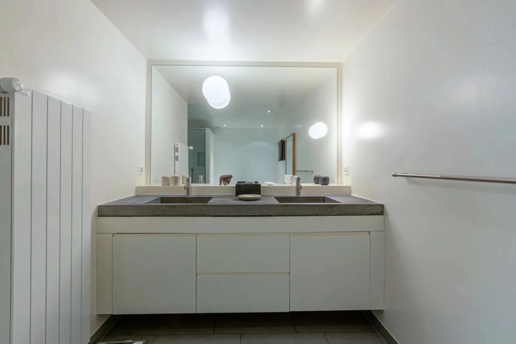 Magnificent building full of charm entirely renovated
