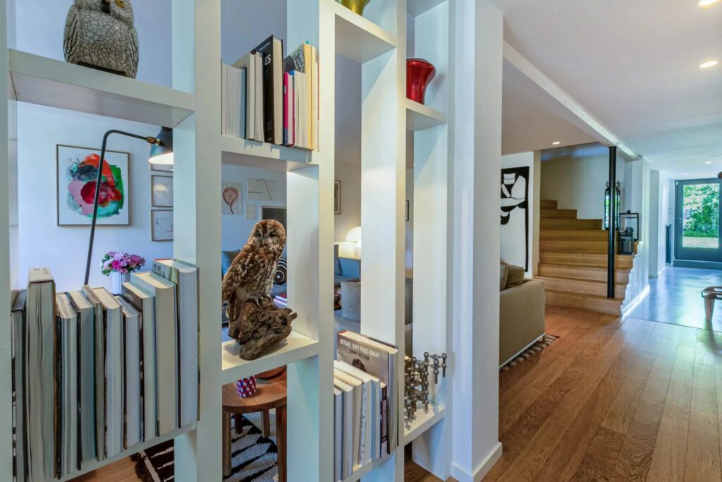 Magnificent building full of charm entirely renovated