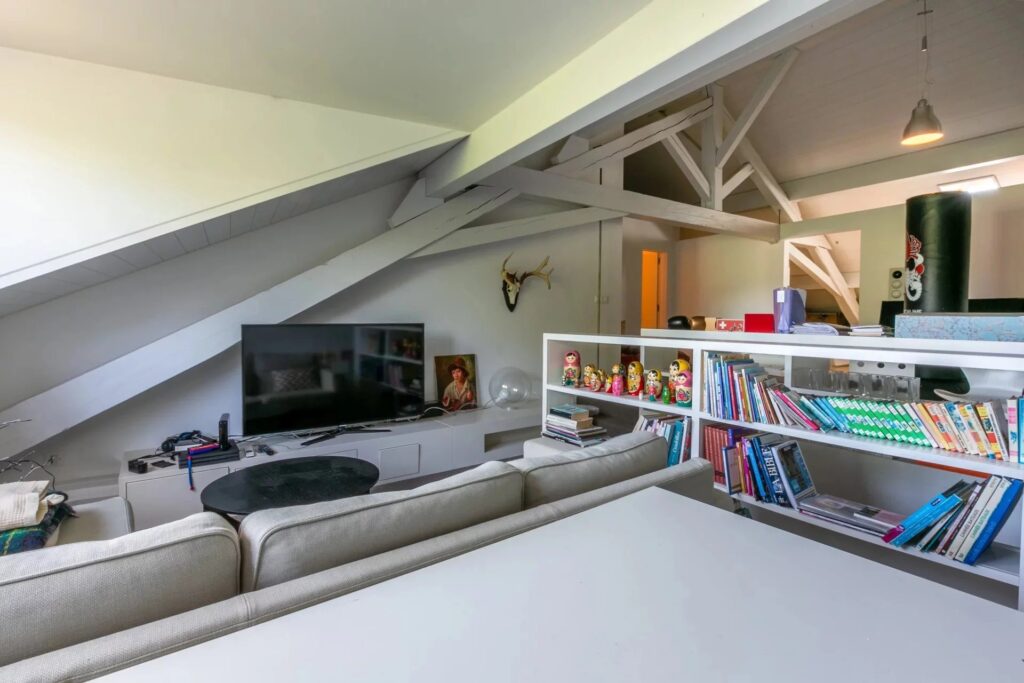 Magnificent building full of charm entirely renovated
