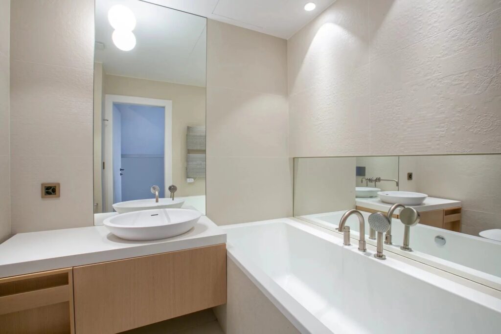 Sumptuous renovated duplex penthouse !