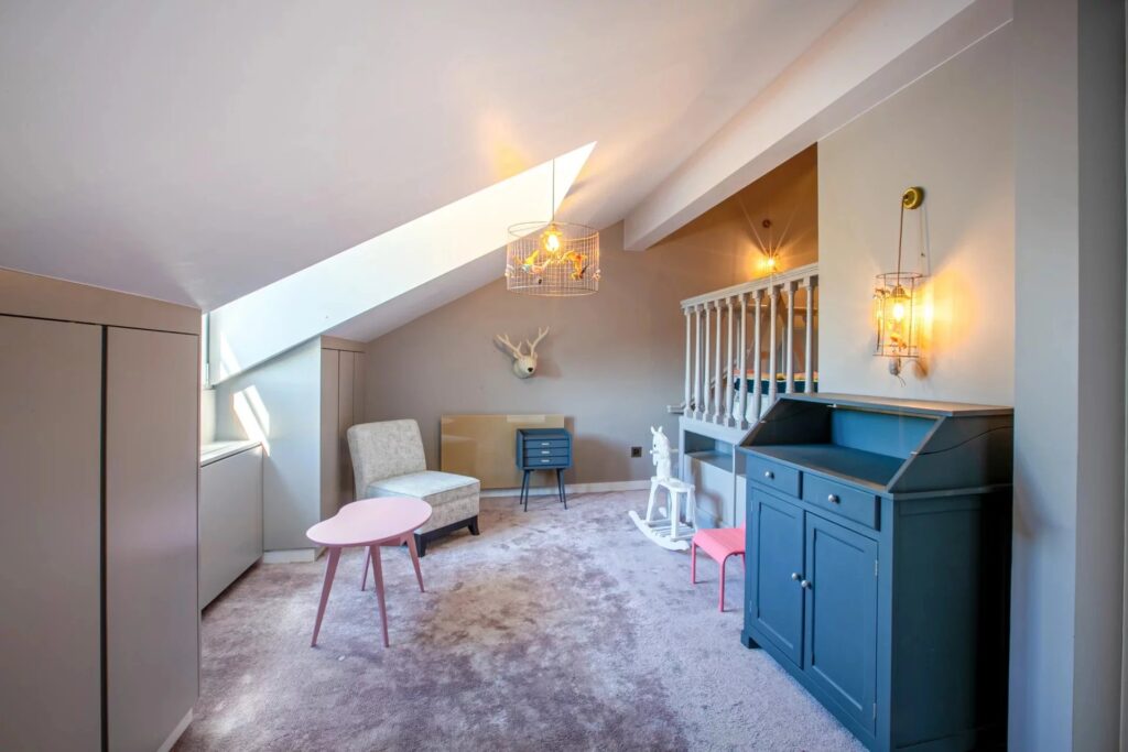 Sumptuous renovated duplex penthouse !