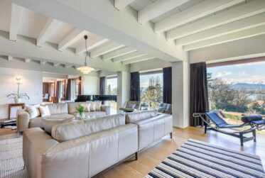 En exclusivité ! Villa d'architecte avec vue lac