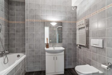 Co-exclusive listing – An exceptional apartment with a private garden