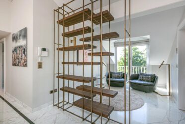 Somptueux attique en duplex rénové !