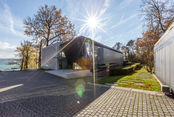 Magnifique propriété contemporaine sur le lac