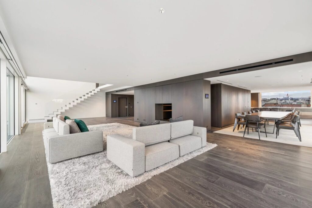 By the lake: Luxurious duplex penthouse with rooftop terrace in a prestigious residence