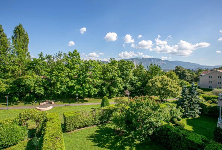 Somptueux attique en duplex rénové !