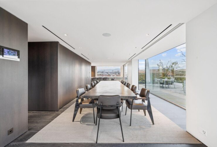 By the lake: Luxurious duplex penthouse with rooftop terrace in a prestigious residence