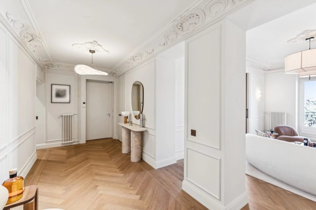 Magnifique appartement de Maître traversant face au lac