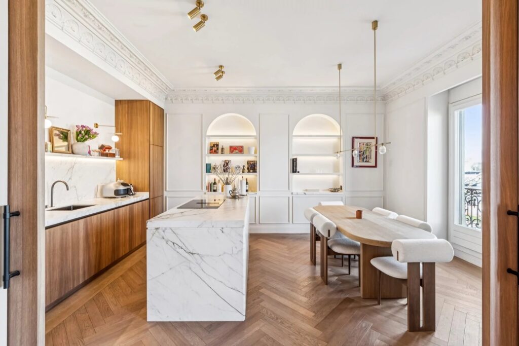 Magnifique appartement de Maître traversant face au lac