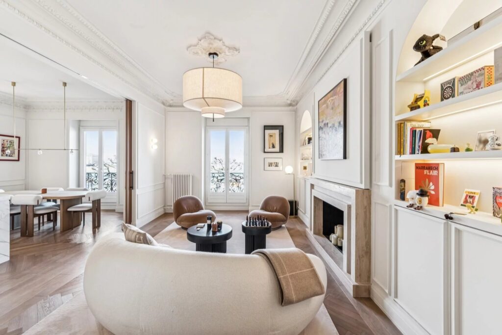 Magnifique appartement de Maître traversant face au lac