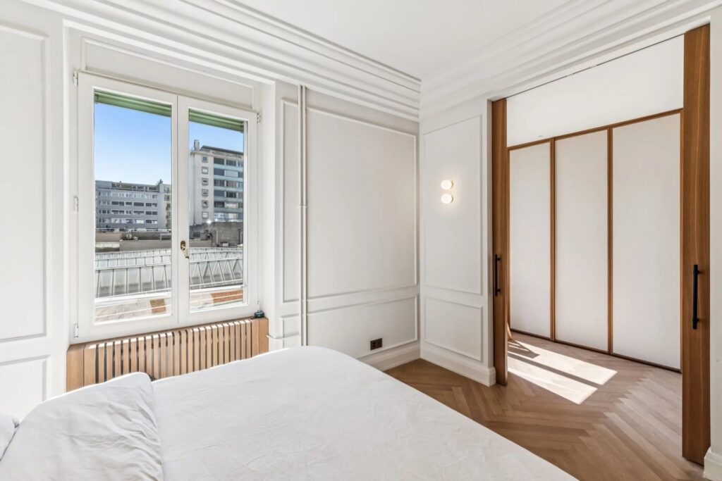 Magnifique appartement de Maître traversant face au lac