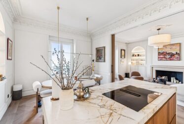 Magnifique appartement de Maître traversant face au lac