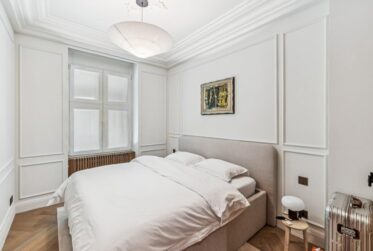Magnifique appartement de Maître traversant face au lac