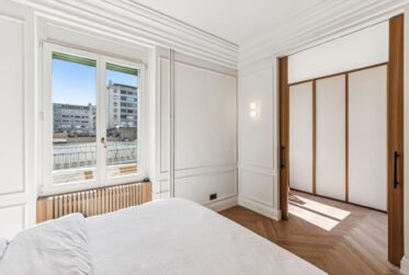 Magnifique appartement de Maître traversant face au lac