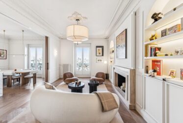 Magnifique appartement de Maître traversant face au lac
