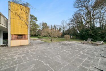 House, Villa