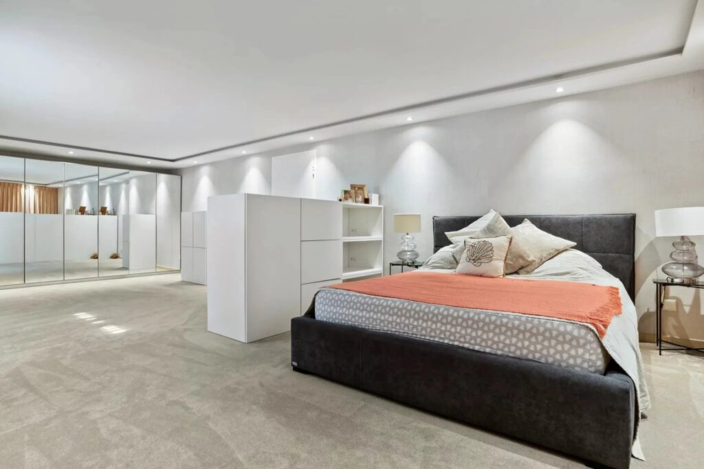 EN EXCLUSIVITÉ : PROPRIETE FACE AU GOLF CLUB DE GENEVE