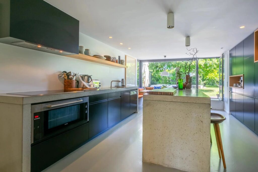 Magnificent building full of charm entirely renovated