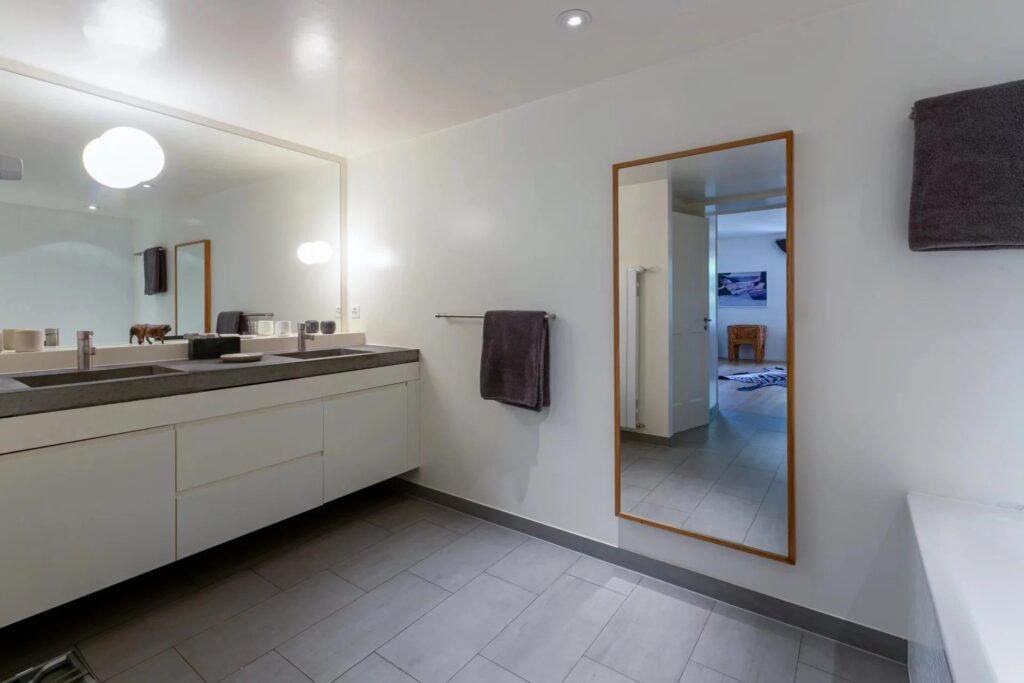 Magnificent building full of charm entirely renovated